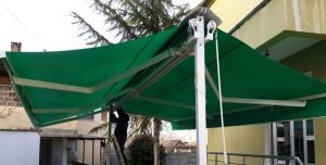 kartepe-belediyesi-nden-camilere-tente-uygulamasi - Kartepe Belediyesi ilçe genelinde bakım ve temizliğe ihtiyacı olan 12 camiye tente uygulamasına başlatıldı.